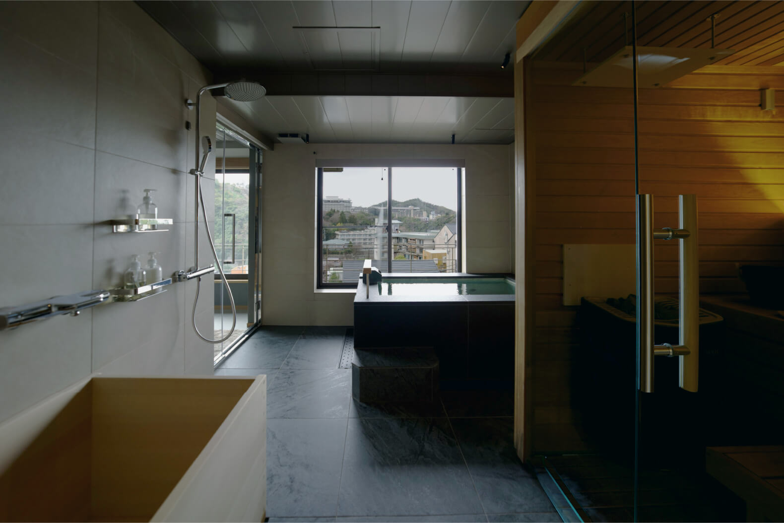 温泉の癒しと北欧サウナを融合