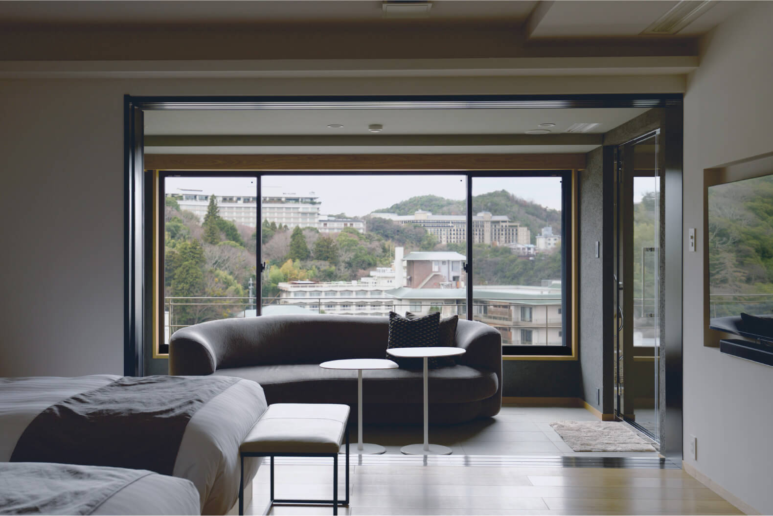 インナーテラスから眺める有馬の眺望